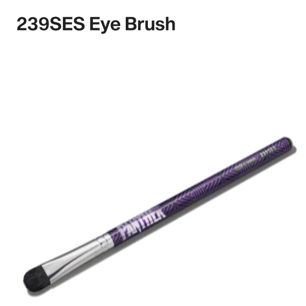 MAC x Black Panther 239SES Eye Brush Limited Edition Rare NIB